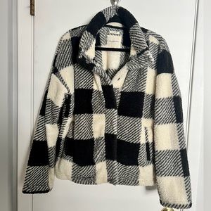 EUC! Thread & Supply Fleece Cropped Jacket in Cream and Black Plaid. Sz Large